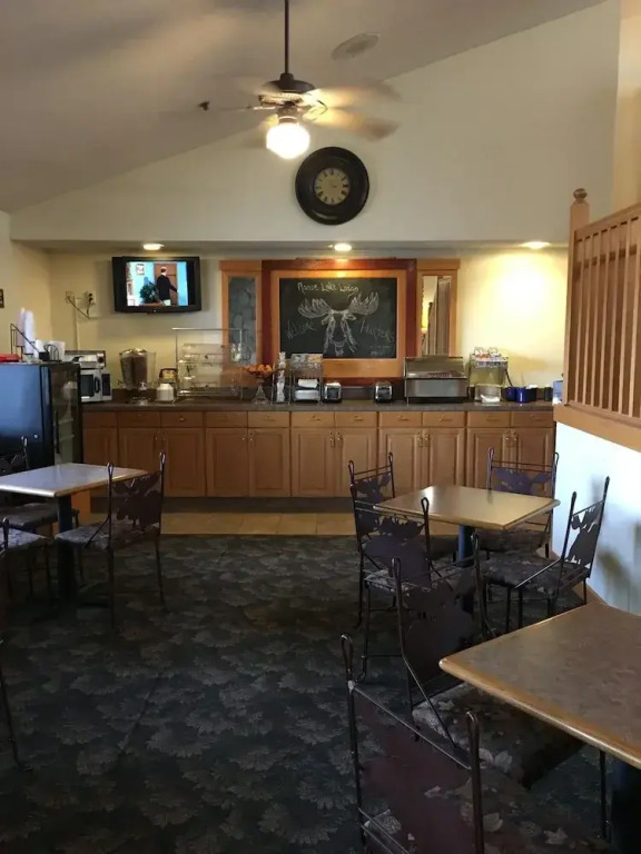 Moose Lake Lodge