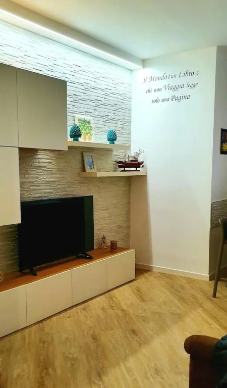 Apartment with One Bedroom in Palermo, with Wonderful City View, Furnished Balcony And Wifi - 7 Km From the Beach