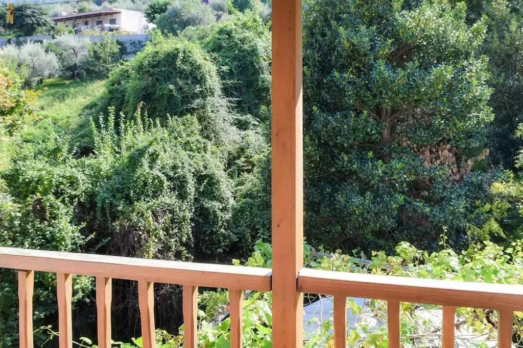 Apartment in a summer house with sea view