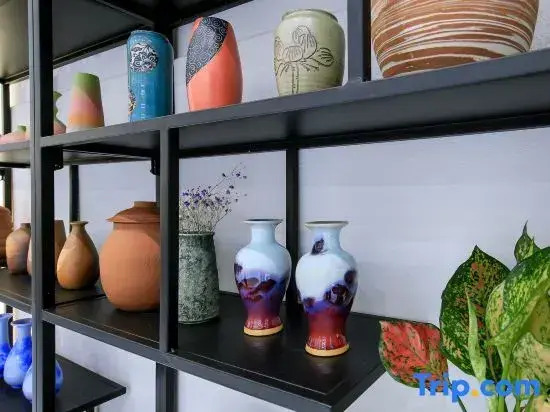 Yangshuo Zhoujia Xiaoyuan Homestay (Songcheng Qiangu Scenery Area Shop)