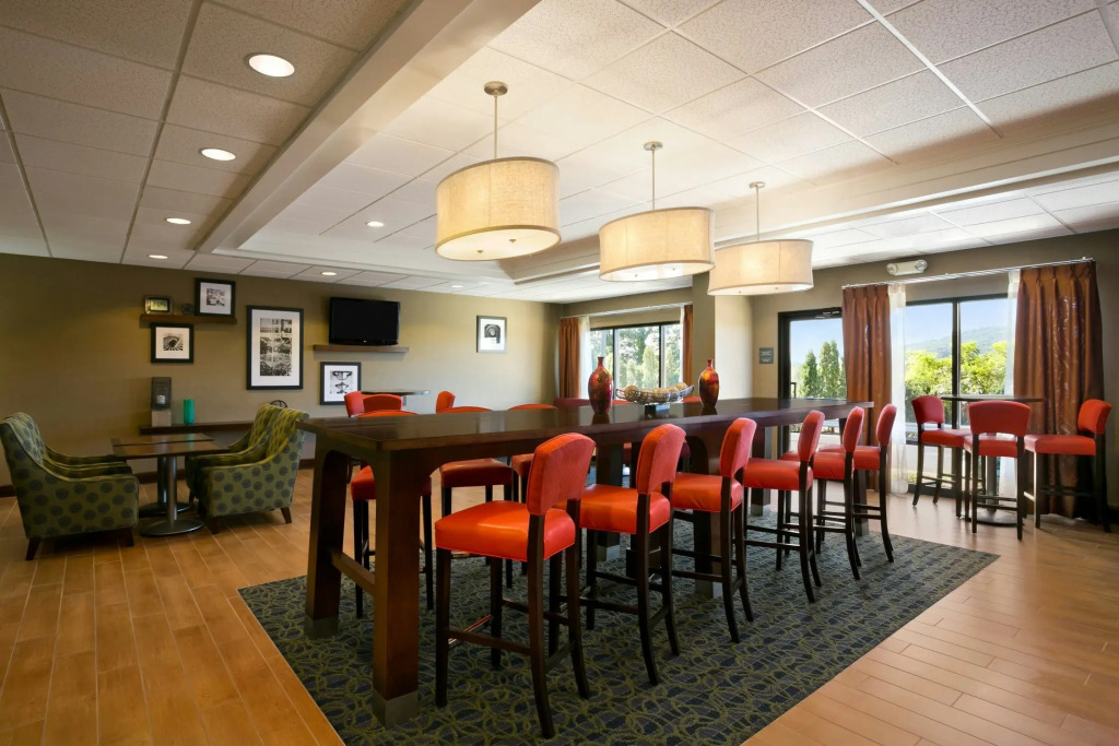 Hampton Inn Bedford