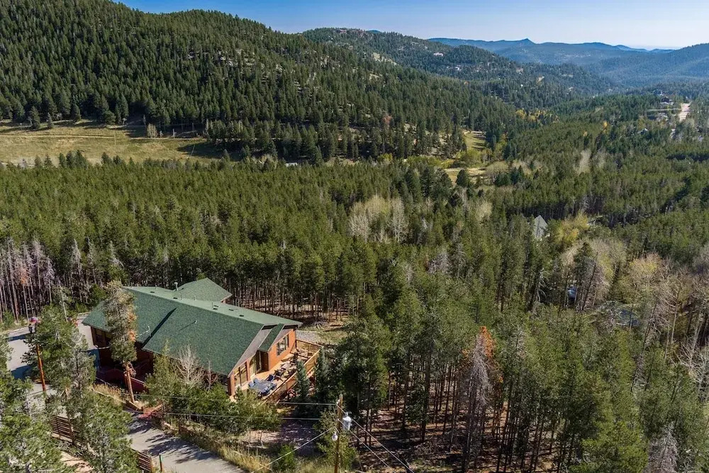 Mountain View Apartment Near Downtown Hiking