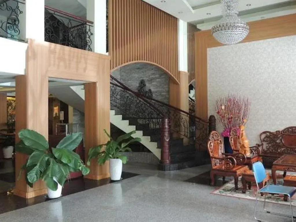Phuong Dong Hotel