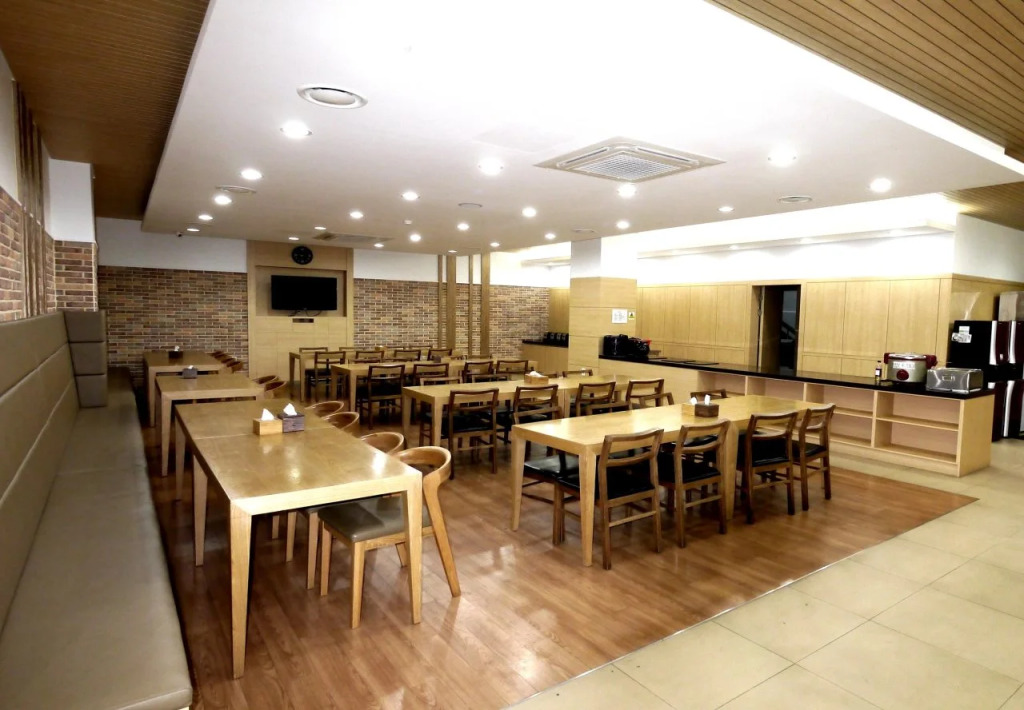 Jeju Raja Tourist Hotel