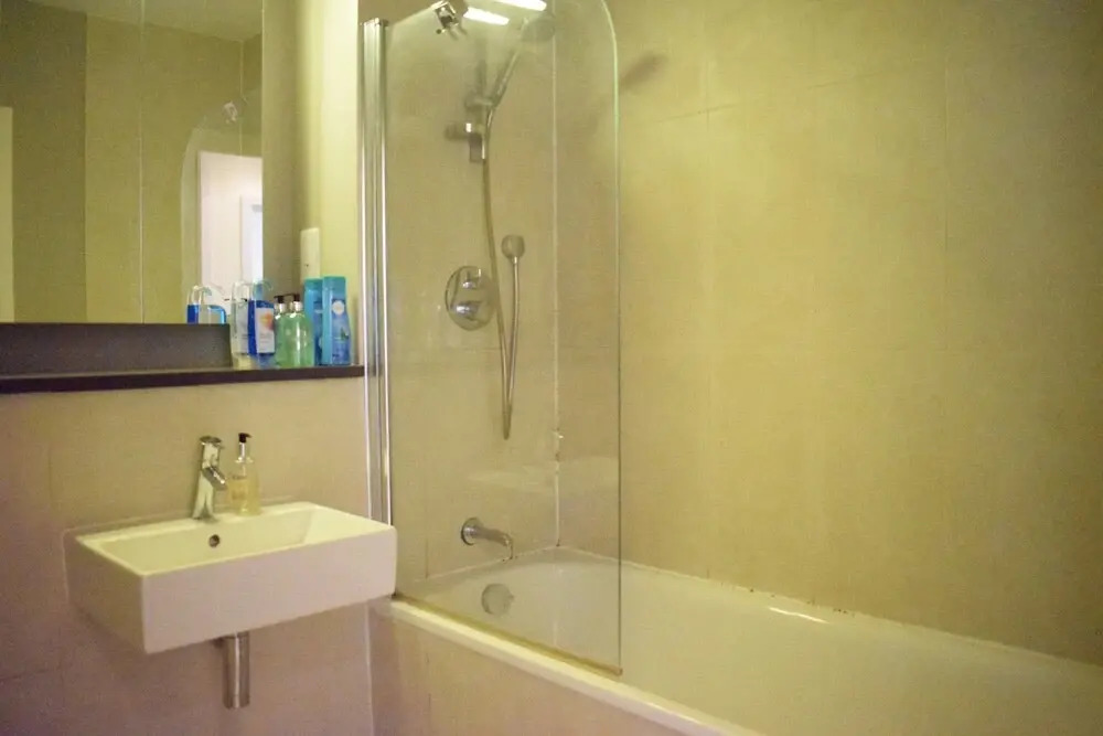 Modern 2 Bedroom Apartment in Limehouse
