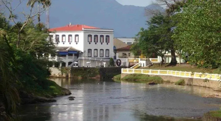 Hotel e Restaurante Nhundiaquara