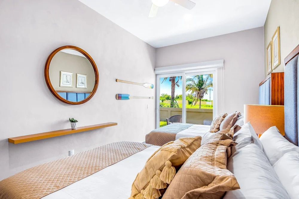 Ocean-view Getaway With Patio, Grill, Roof Deck, & On-site Pools