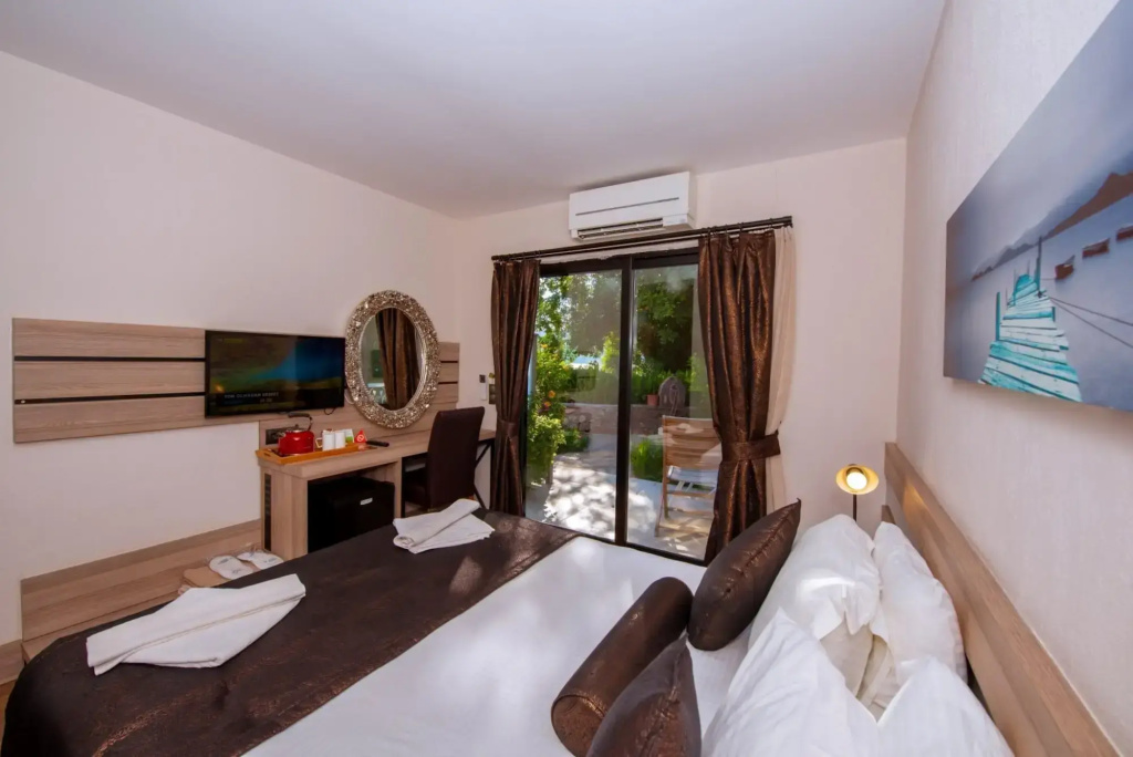 S3 Seahorse Beach Club