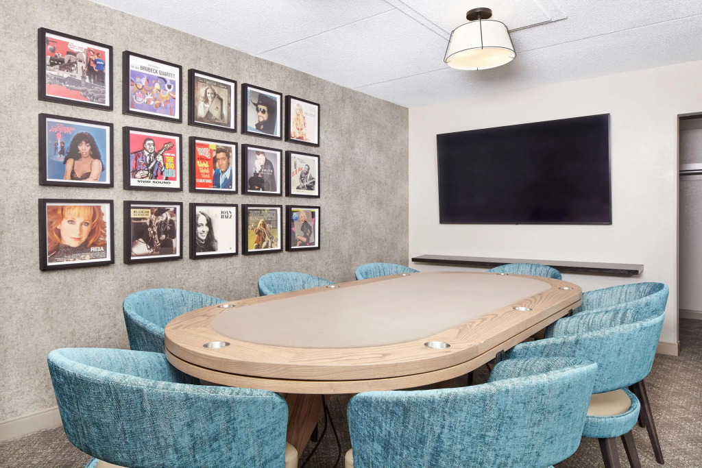 DoubleTree Suites by Hilton Nashville Airport