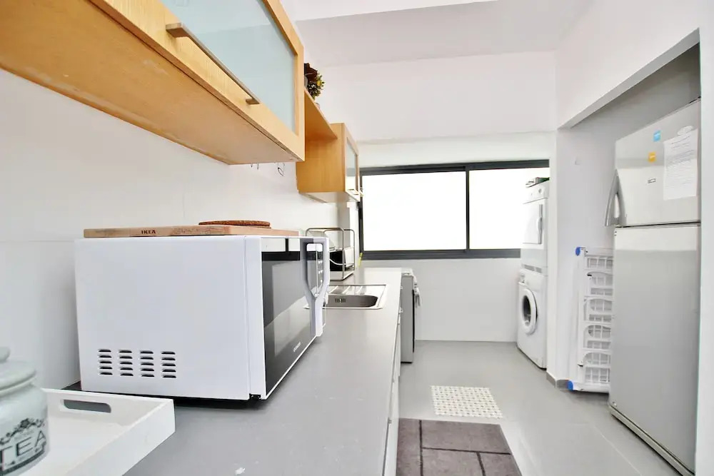 Amazing New 2BR Apt on Hilton Beach
