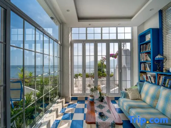 Ocean Talk Seascape Hotel