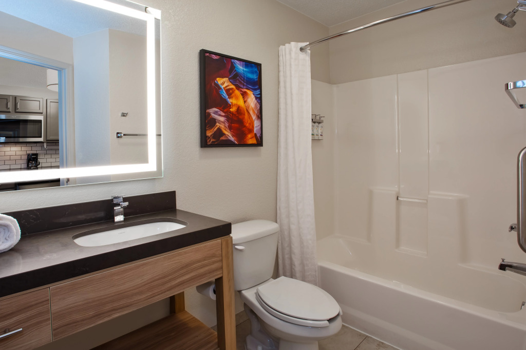 Candlewood Suites Kenosha - Pleasant Prairie by IHG
