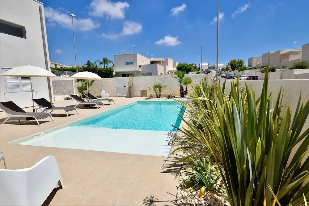 CASA BLANCA VILLA