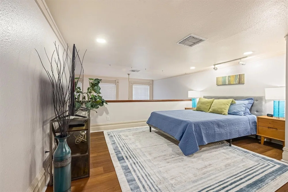Blue Tuna Loft 1 Bedroom Home