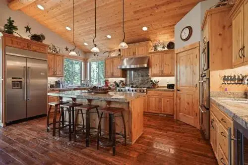 5 Vine Maple - Golf View - 6BR/6BA