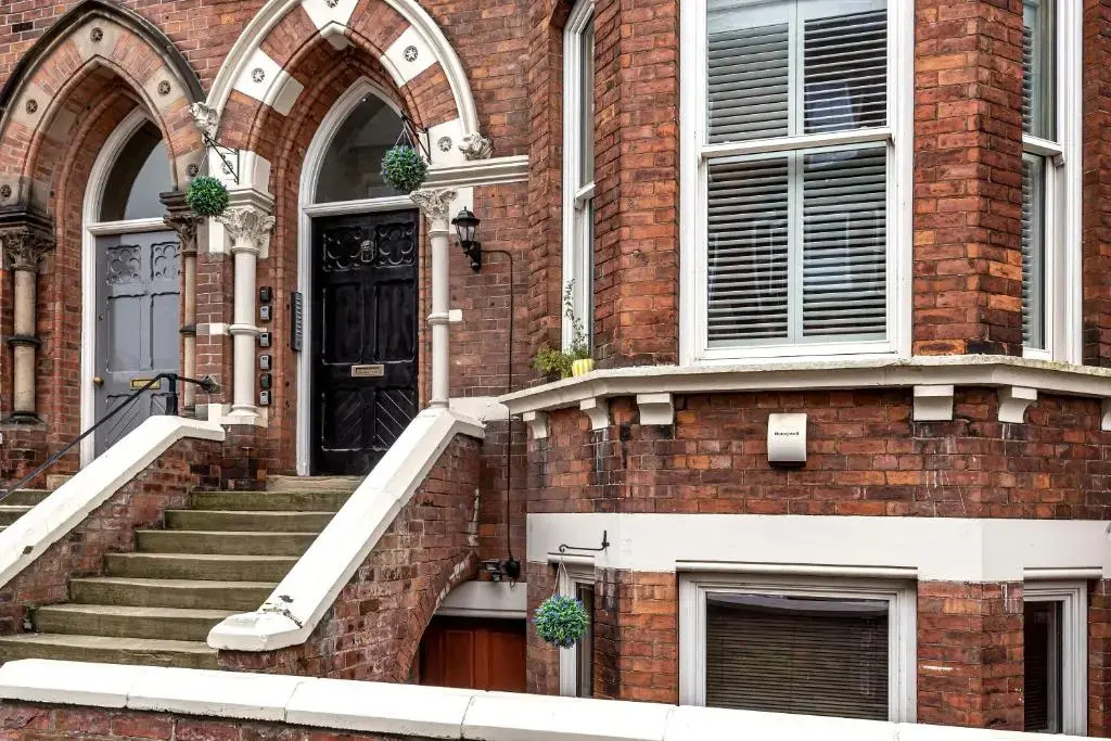 Locket Studio - Cosy Apartment with Balcony