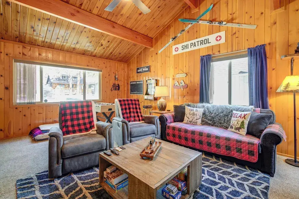 5 Mi to Big Bear Lake: Pet-friendly Gem Near Hikes