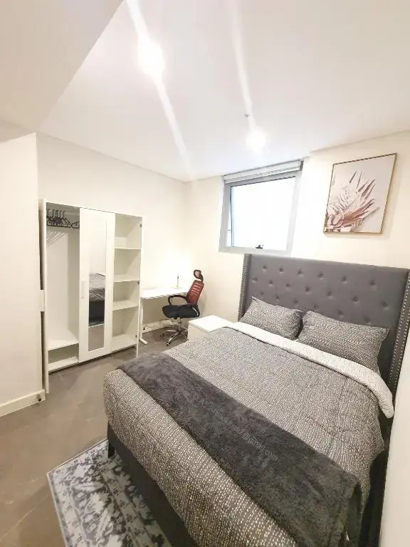 Luxury Loft 3 Bed, 2 Bath, Sleeps 6, Pool, BBQ, No parties
