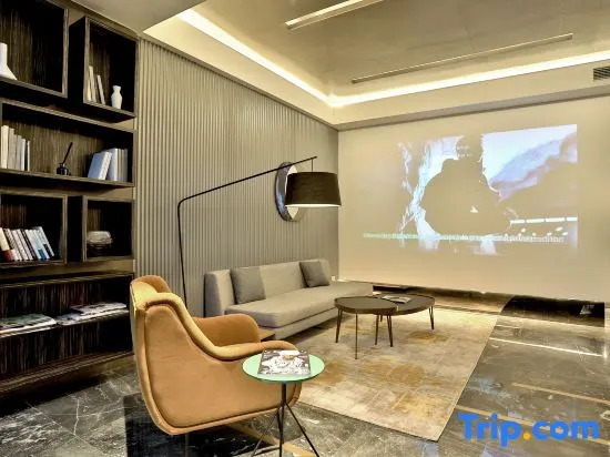 Stream in Cloud Resort Hotel
