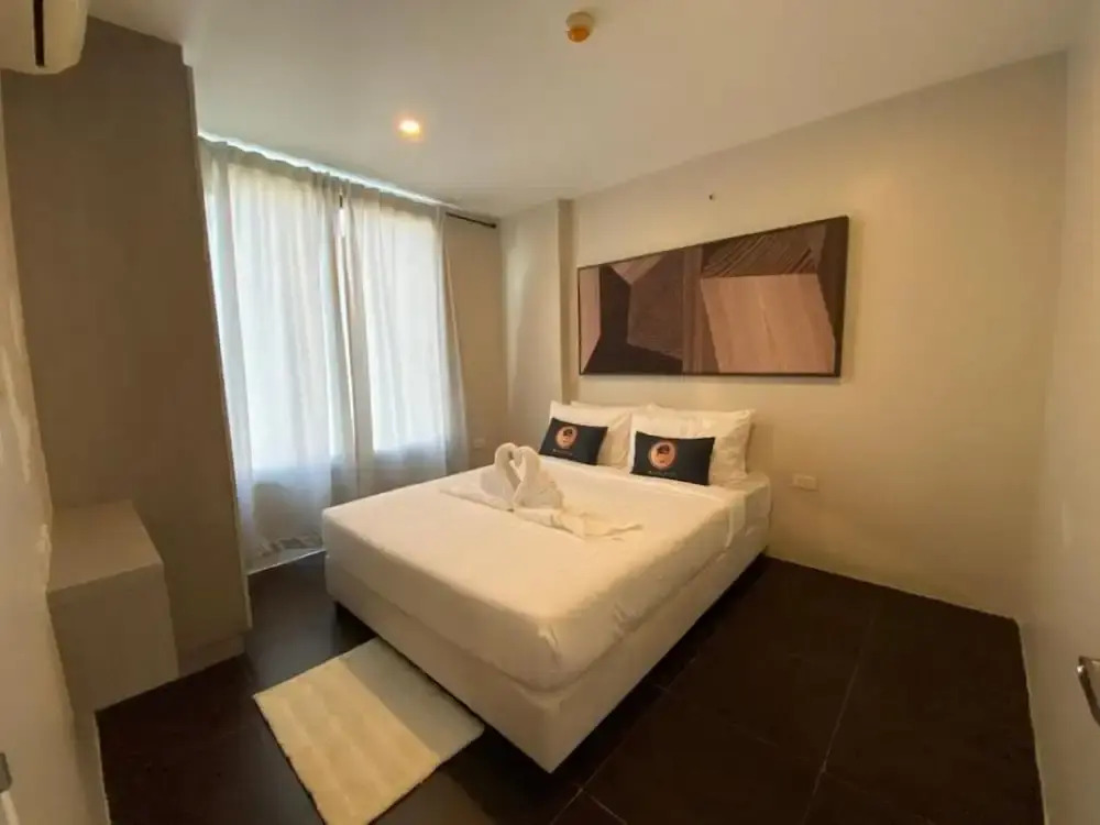 RQ Bangkok Sukhumvit 107 by Collection O