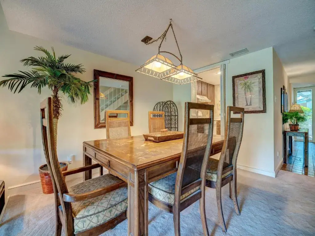 Stoney Creek 283, 2 Bedrooms, WIFI, Pool Access, Sleeps 6