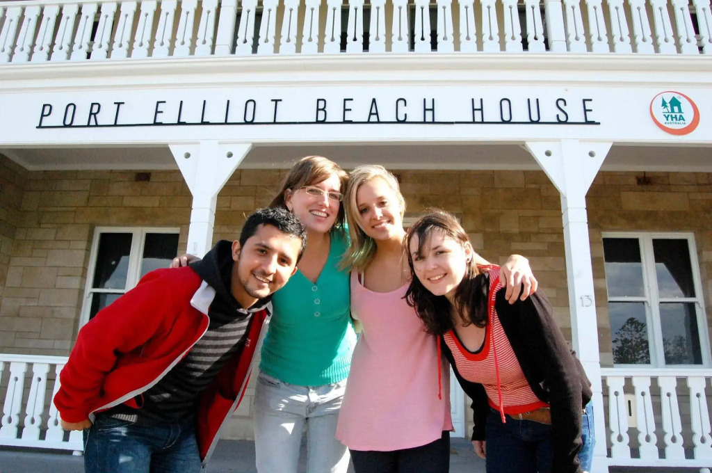 YHA Port Elliot Beach House