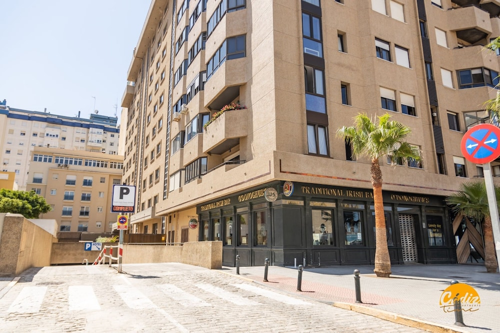 Loft Victoria Beach Free Parking by C diz Time