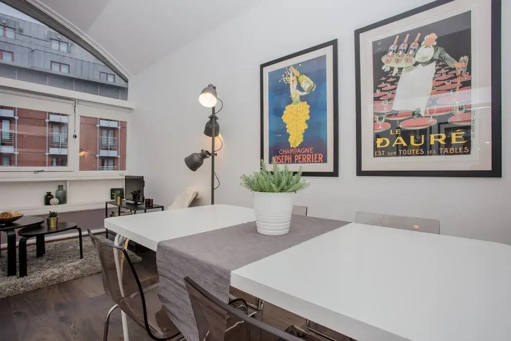 Central 2 Bed Apartment Near the Barbican