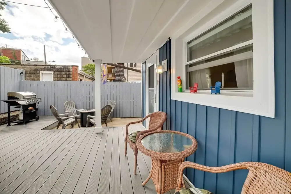 Walk to Walnut St: Pet-friendly Pittsburgh Home!