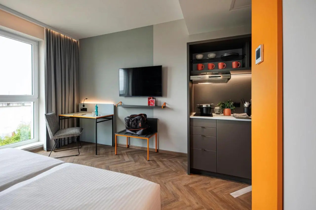 LOGINN Hotel Köln Airport