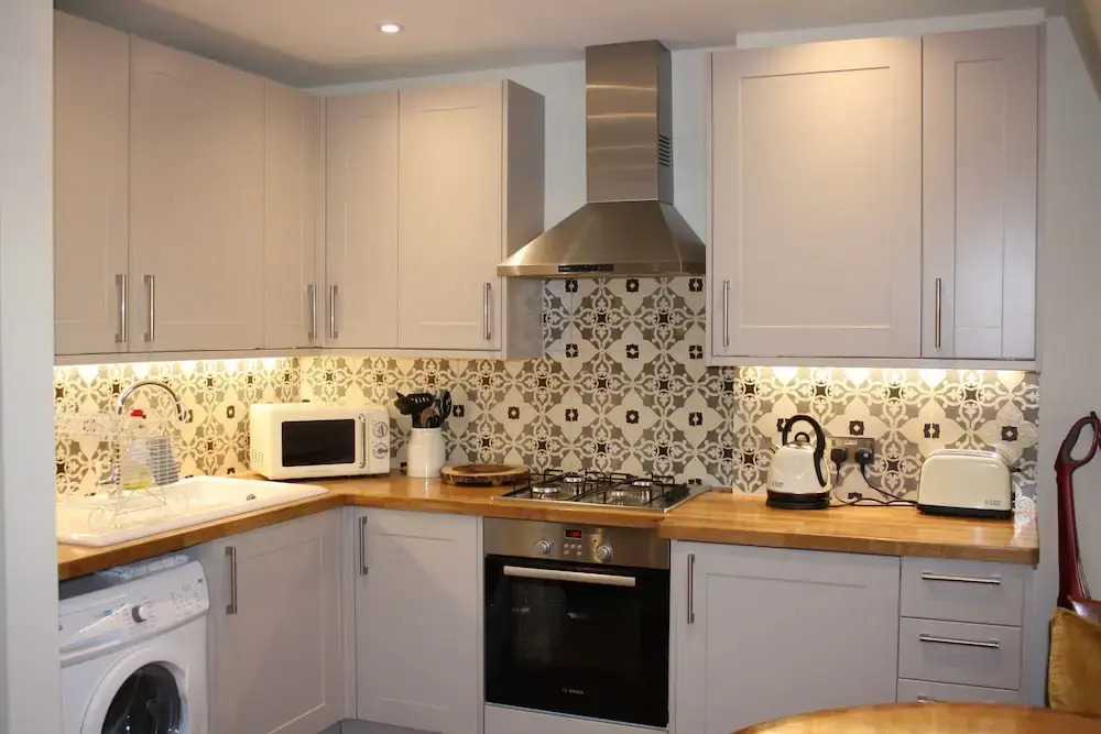 Modern apt close to Paddington station / sleeps 3