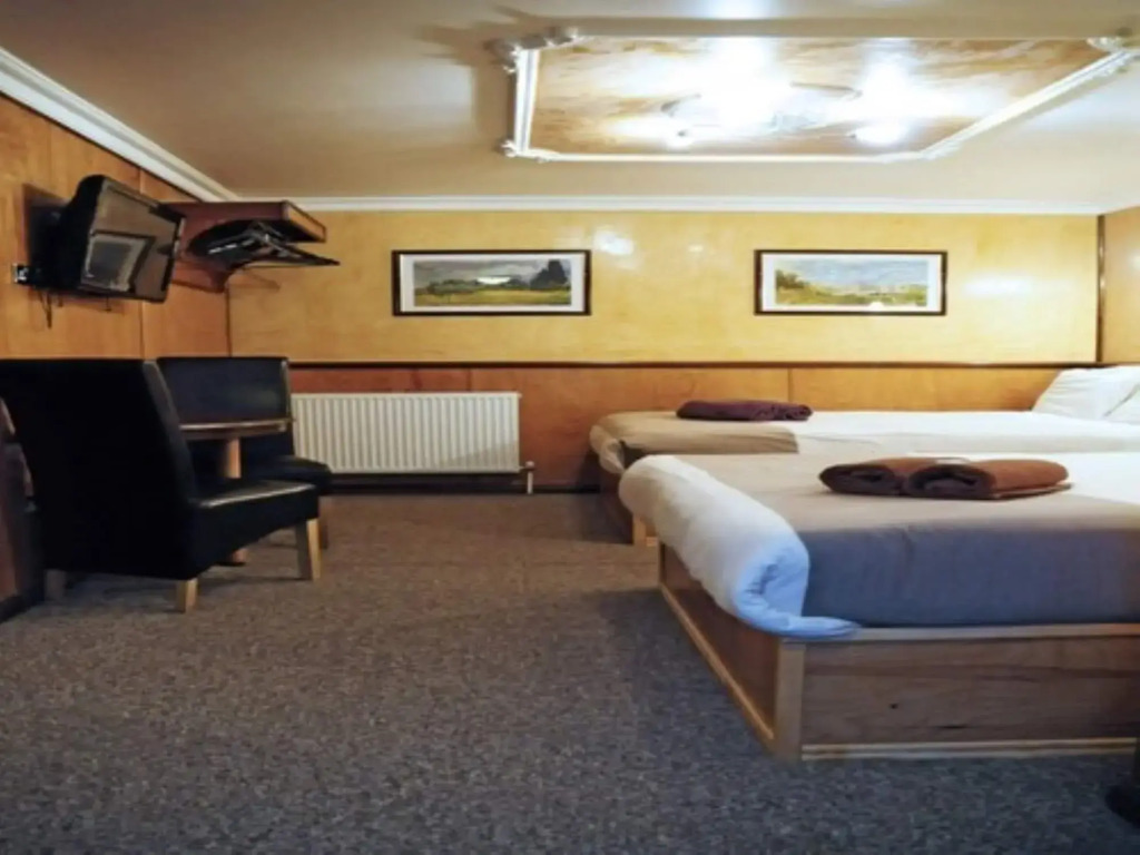 Cricklewood Lodge Hotel