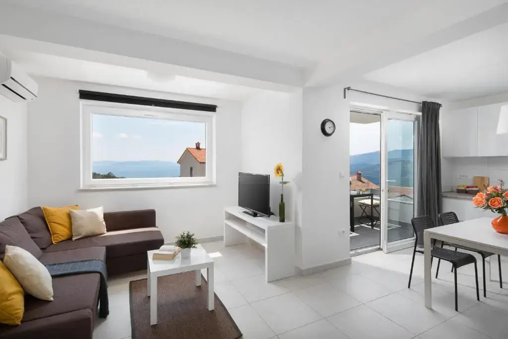 Lemechi Casa Girasole Apartments