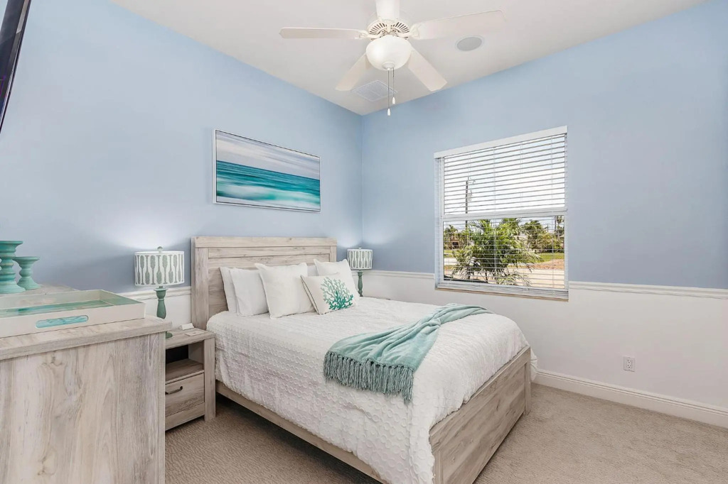 Private Luxury Villa with Heated Pool & Spa, Game Room, & Kayaks - Villa Coral Breeze - Roelens