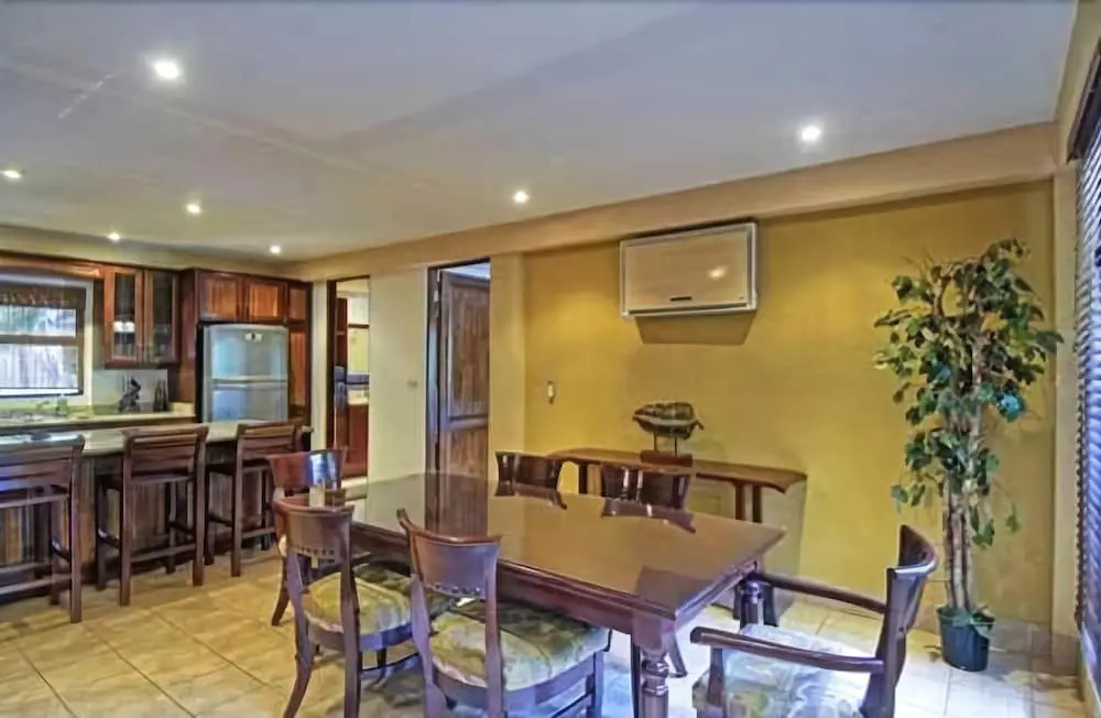 Tamarindo Mango condominiums