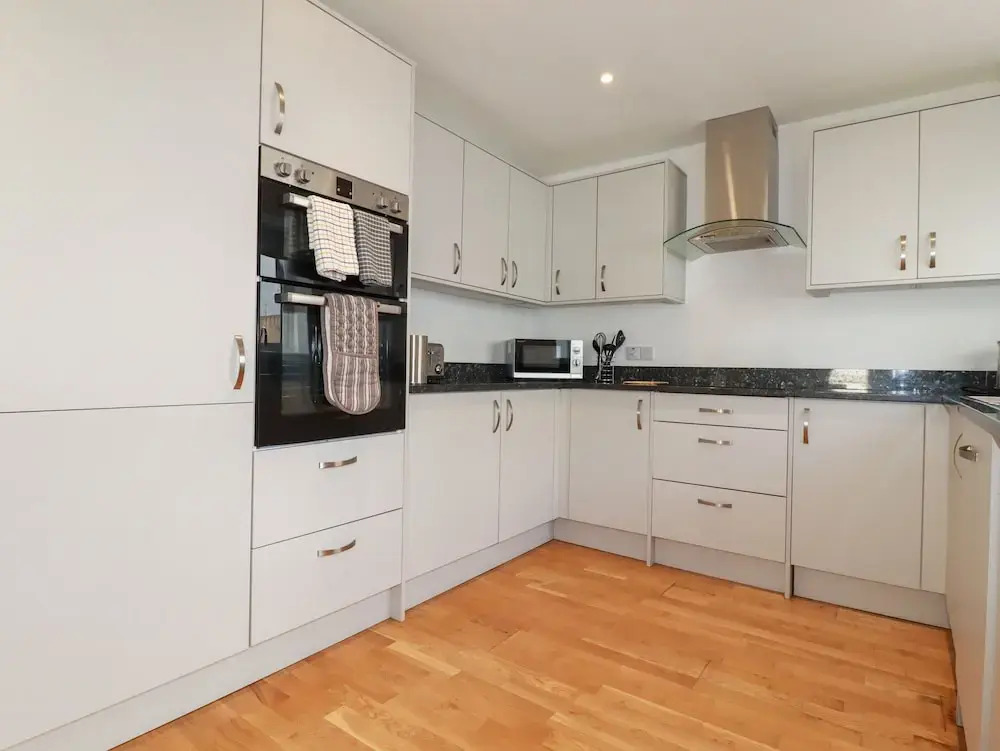 6A The Mews