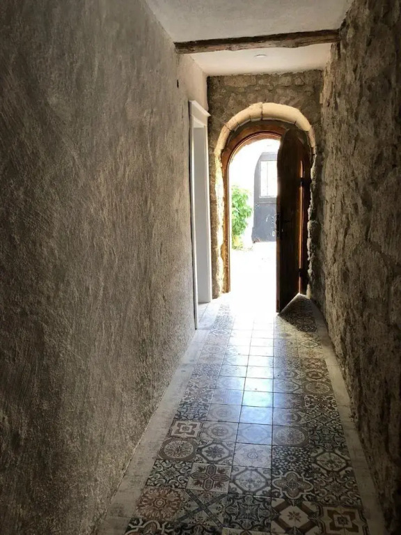 Livan Hotel Deluxe