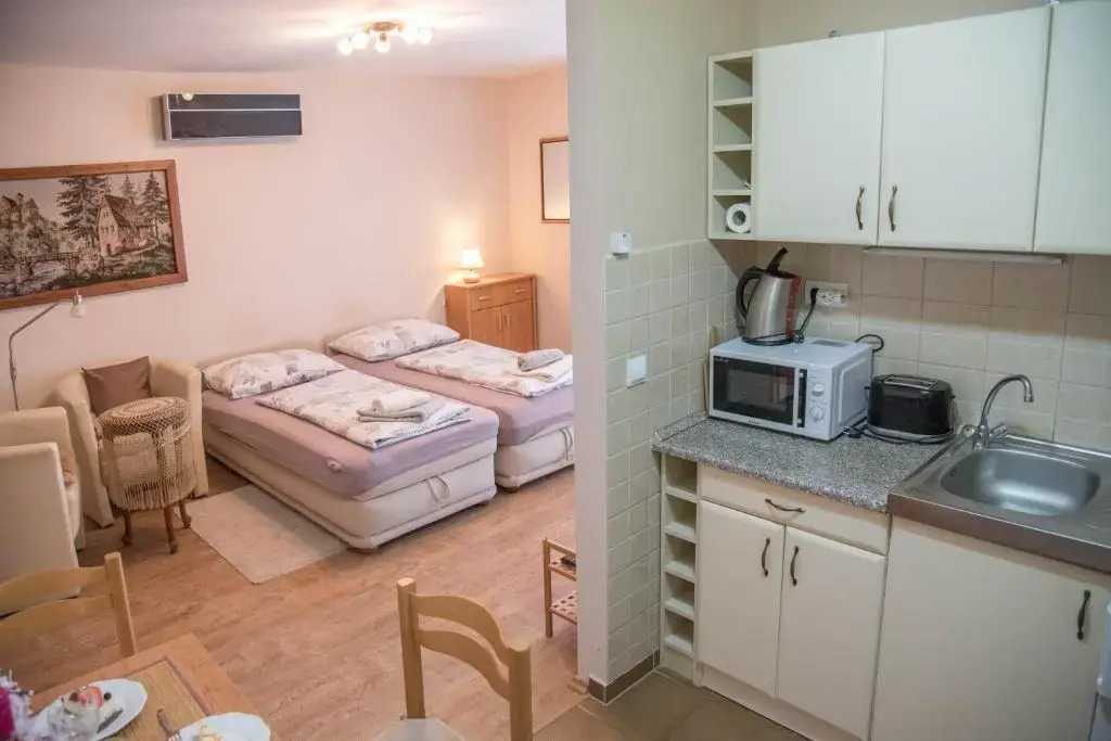 Deluxe Apartments
