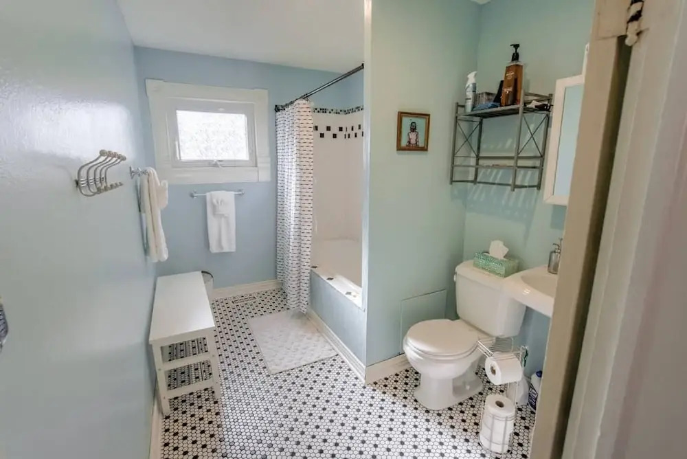 Downtown 1900 Classic 3 Bedroom Value