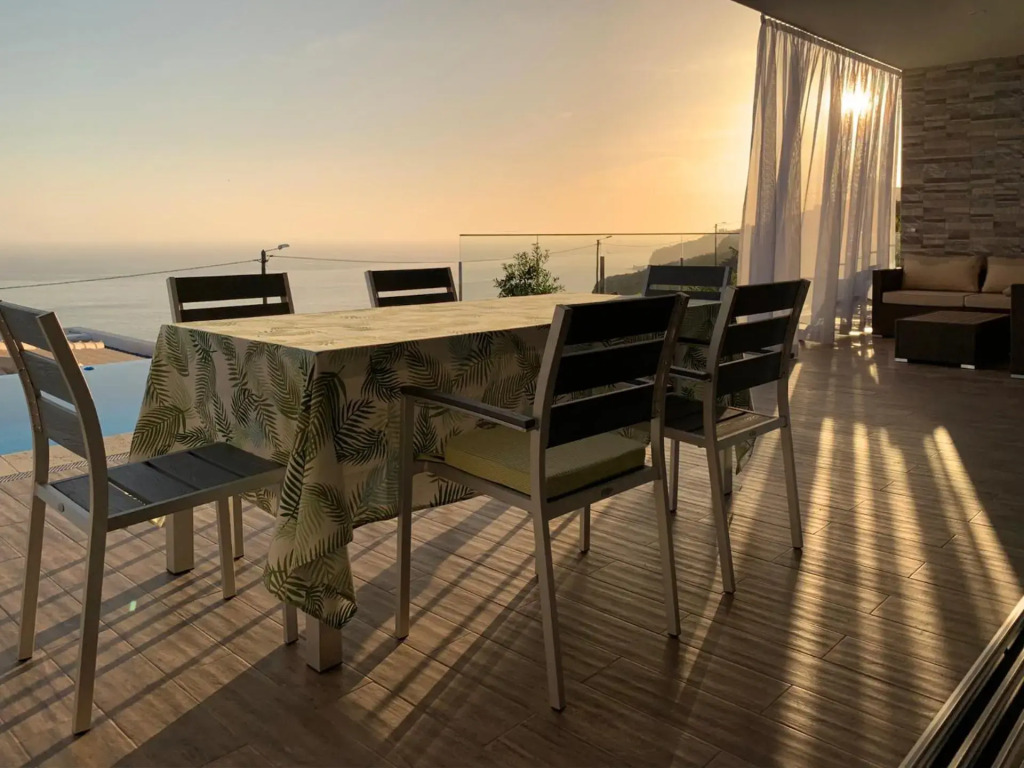 Holiday Apartment Sunset Ocean
