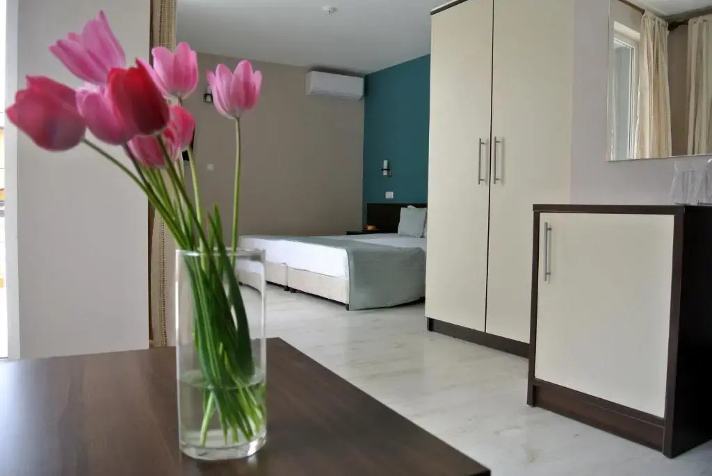 Valeo Hotel
