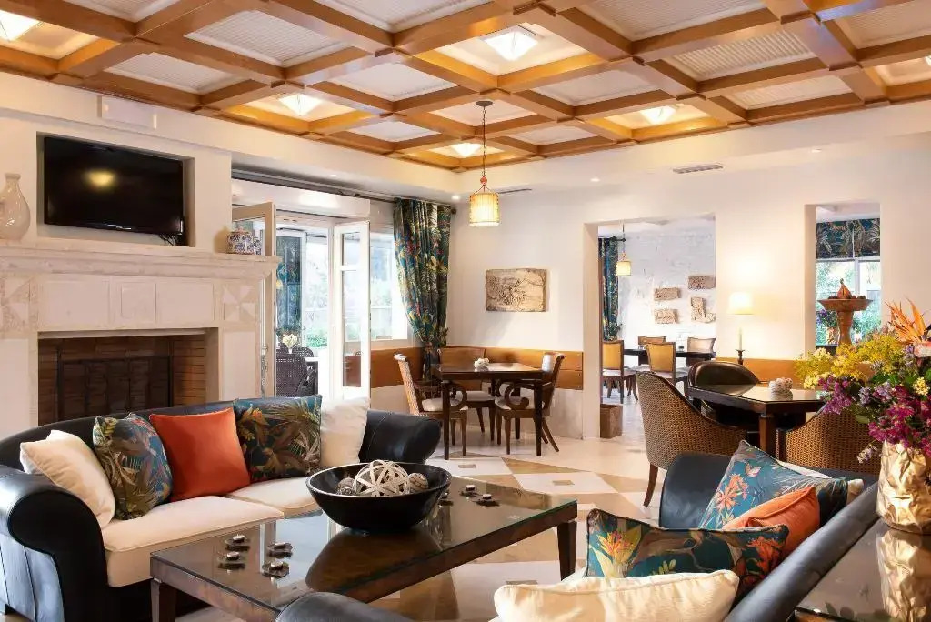Porto Kea Suites by Sandglass