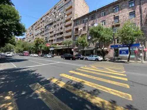 Amiryan Apartment