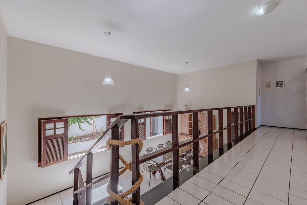 House in the Heart of Porto das Dunas by Carpediem