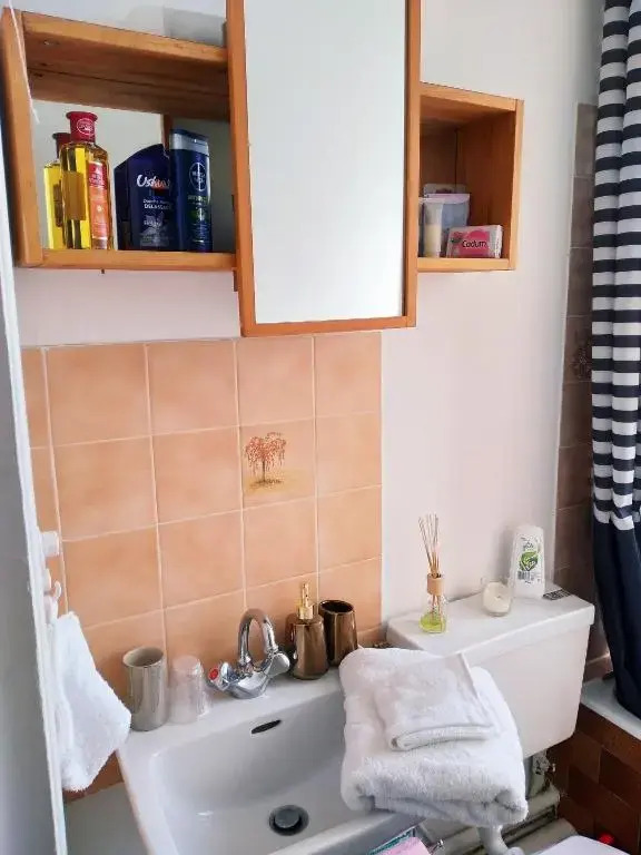 Joli studio chaleureux, à louer entièrement