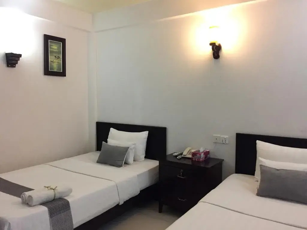 Reasmey Cheanich Hotel