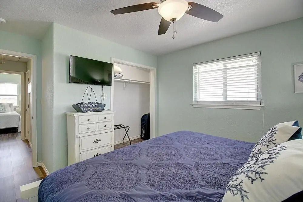 Baydreamer Vacation Home With Private Pool by Redawning