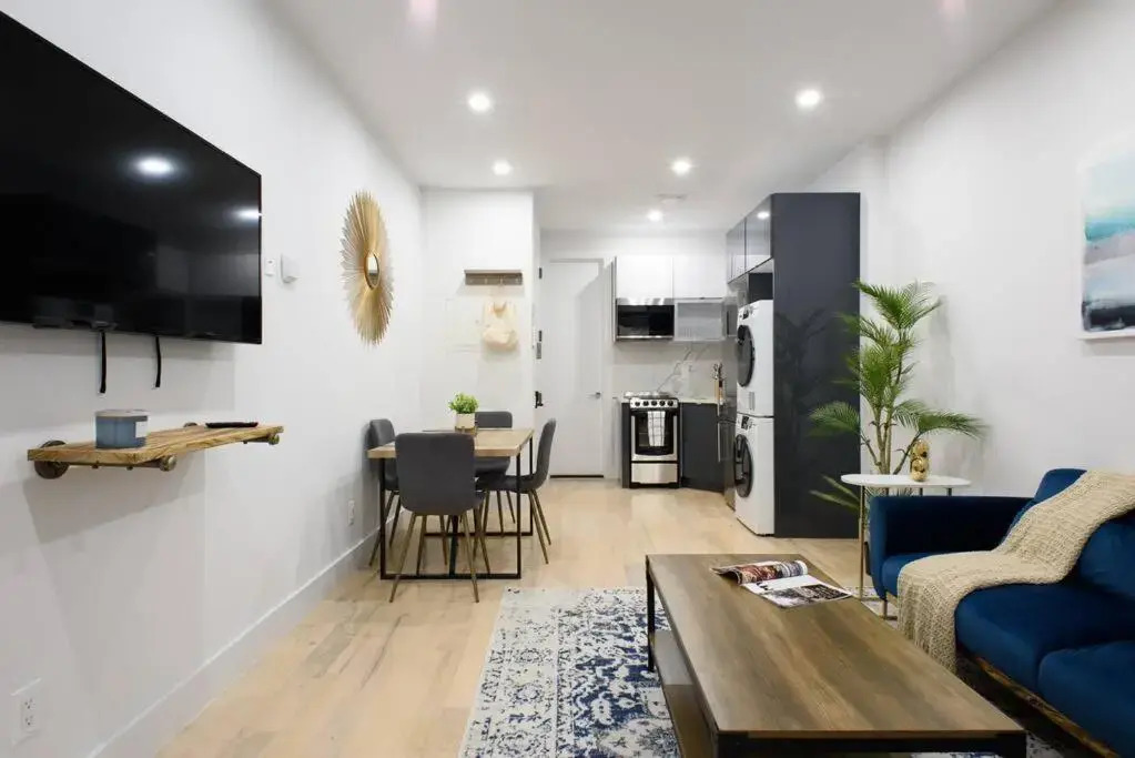 78 2A Brand new 1BR Prime UES WD in Unit