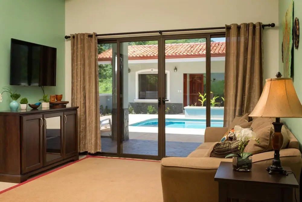 Brand-new 4BD Home With Pool - Ideal for Families