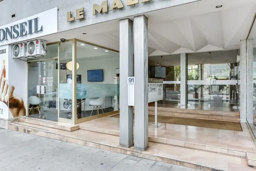 Le Mallory  Apartment 2